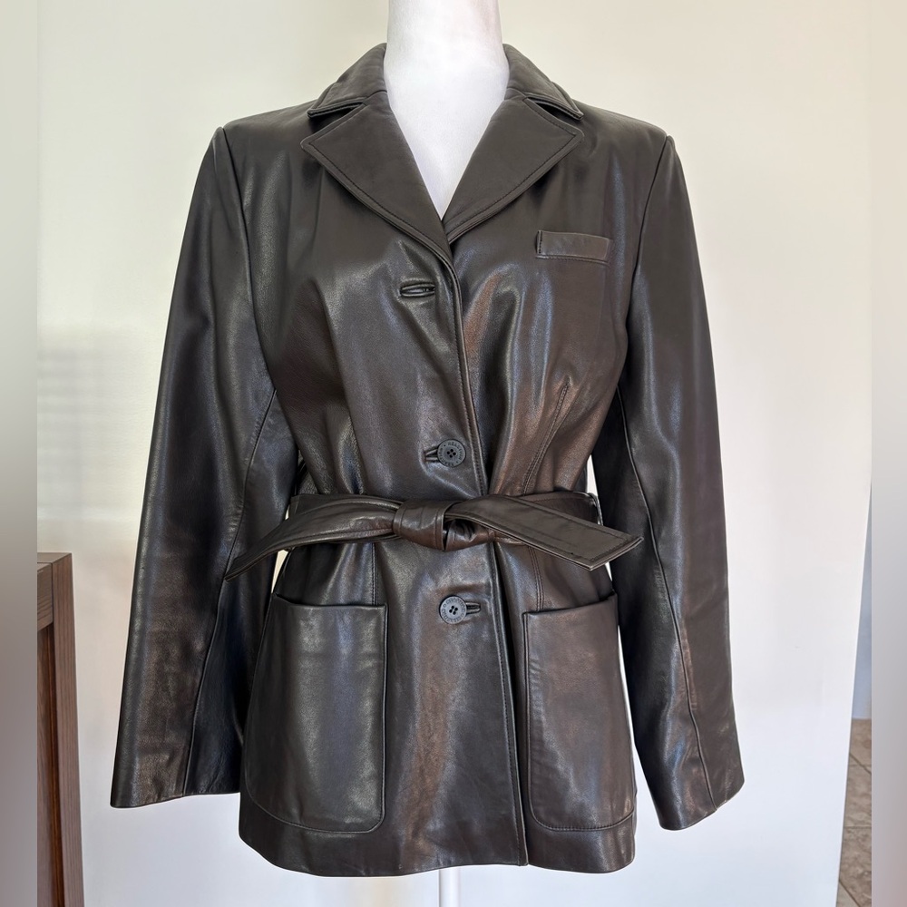 🎾 Kenneth Cole Black Leather Jacket with Belt